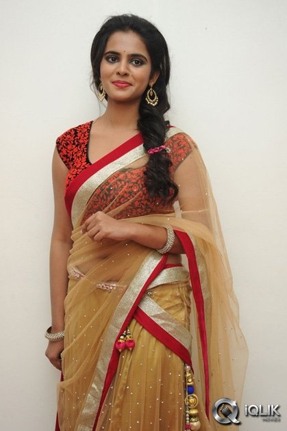 Manasa-at-Rowdy-Fellow-Movie-Audio-Launch